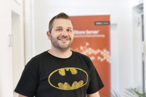 Alex Cramer wearing a Batman-Shirt